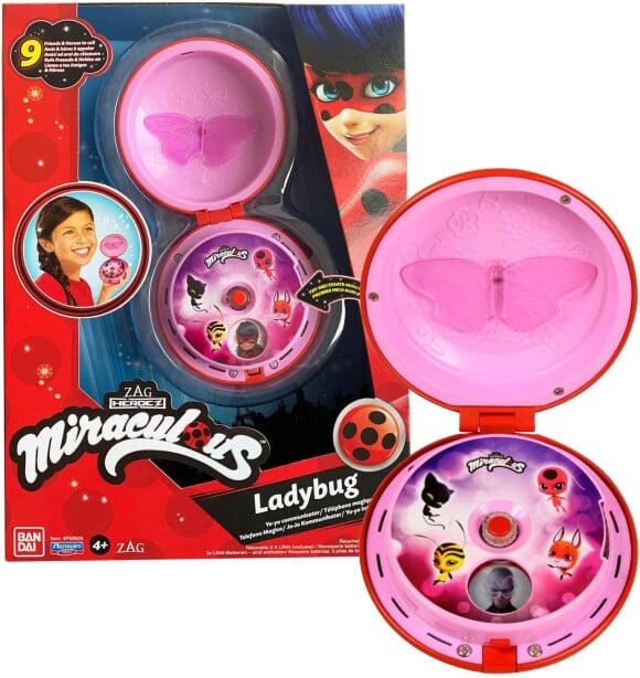 Votre enfant va pouvoir écouter ses personnages préférés avec ce téléphone magique yoyo Miraculous Ladybug de Bandaï