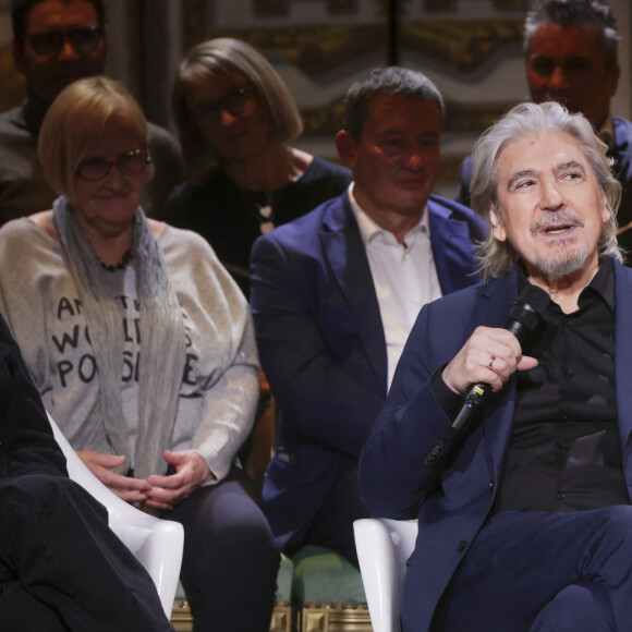 Exclusif - Serge Lama - Enregistrement de l'émission "Le Grand Echiquier, le printemps à Versailles", présentée par C.Chazal et diffusée le 31 mars sur France 2 © Jack Tribeca / Bestimage