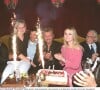 Selon les informations du journal Nice-Matin, elle va reprendre les rênes culinaires de Gioia.
Luana Belmondo, Paul Belmondo, Johnny Hallyday et Jean-Roch - 25e anniversaire de Laeticia Hallyday au VIP Room.