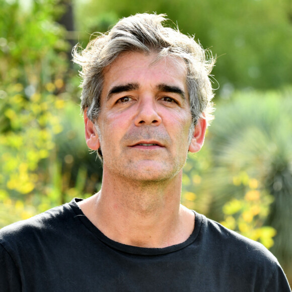Animateur et journaliste sur M6, Xavier de Moulins est également un écrivain et un homme casé !
Xavier de Moulins - 25ème édition du Festival du Livre à Nice. © Bruno Bebert/Bestimage