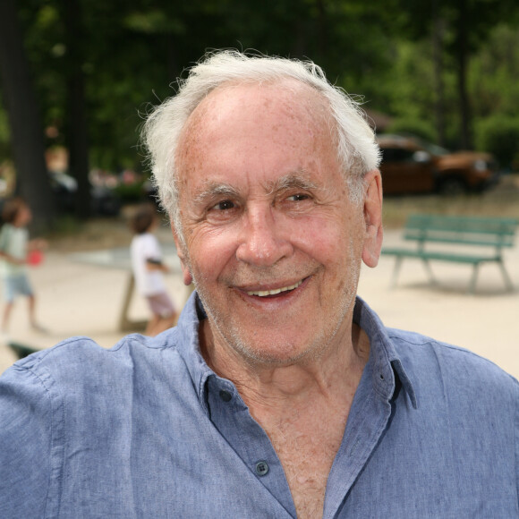 "J'étais à fond dans le boulot et j'ai quelques regrets les concernant...", a-t-il avoué.
Exclusif - Patrice Laffont - 4ème trophée de pétanque au profit de l'association "La roue tourne" dans le Jardin du Ranelagh à Paris le 15 mai 2022.