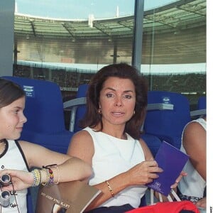 "DOMINIQUE TAPIE" FILLE PEOPLE AU CONCERT "STADE DE FRANCE" "PLAN AMERICAIN" 