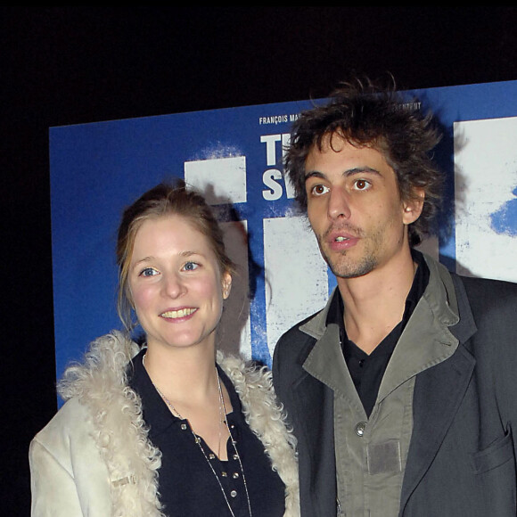 Elle a eu aussi une deuxième fille avec le photographe Guillaume Bounaud.
Natacha Régnier, enceinte de sa deuxième fille, et Guillaume Bounaud à Paris en 2008