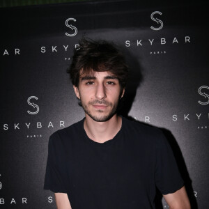 Exclusif - Ben Attal - Soirée pour l'ouverture du Skybar de l'hôtel Pullmann Montparnasse à Paris le 28 juin 2022. © Rachid Bellak/Bestimage 
