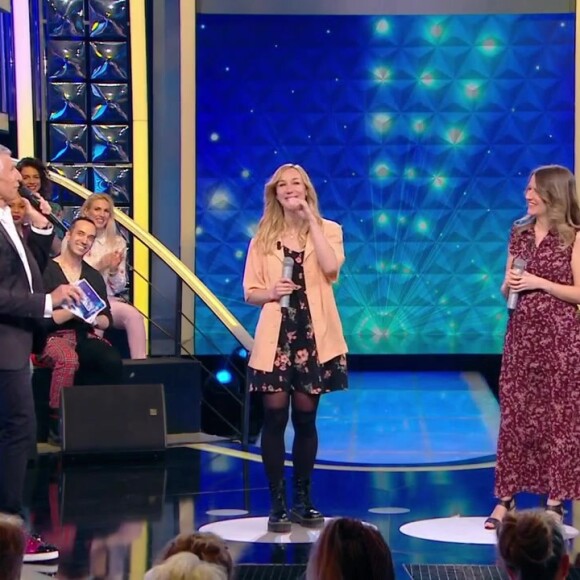 En effet, la candidate est enceinte ! De quoi ravir Nagui : "Parlons un tout petit peu de ce Schtroumpf ou de cette Schtroumpfette qui va arriver", a-t-il lancé. 

 