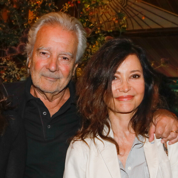 Pierre Arditi et sa femme Evelyne Bouix - Soirée de présentation de la première édition du Festival CinéRoman à la Closerie des Lilas à Paris le 16 septembre 2019. © Christophe Clovis / Bestimage