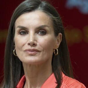 Le roi Felipe VI et la reine Letizia d'Espagne, assistent à la remise des prix "National Sports Awards" au Palais Royal d'El Pardo à Madrid, le 18 avril 2023. 