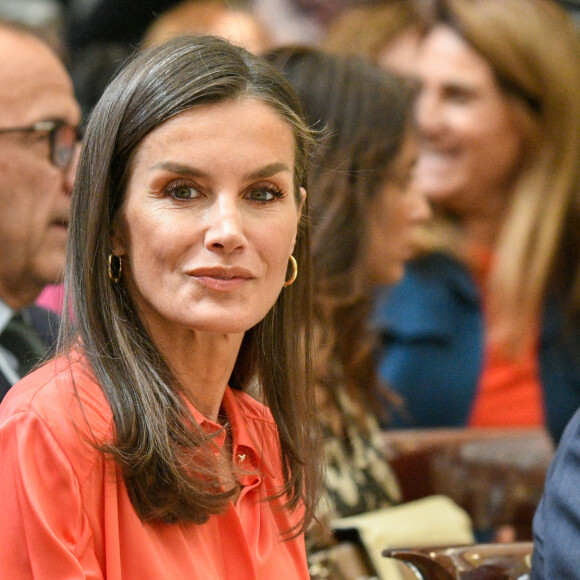 Le roi Felipe VI et la reine Letizia d'Espagne, assistent à la remise des prix "National Sports Awards" au Palais Royal d'El Pardo à Madrid, le 18 avril 2023. 