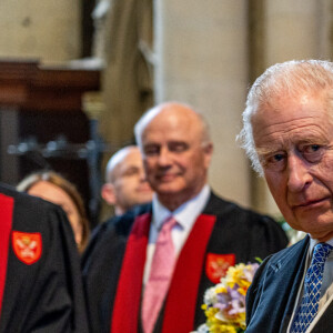 Le roi Charles III d'Angleterre et Camilla Parker Bowles, reine consort d'Angleterre, participent au Royal Maundy Service à la cathédrale d'York, où le roi distribuera cérémonieusement de petites pièces d'argent appelées "Maundy money", comme aumône symbolique aux personnes âgées. Le 6 avril 2023. 