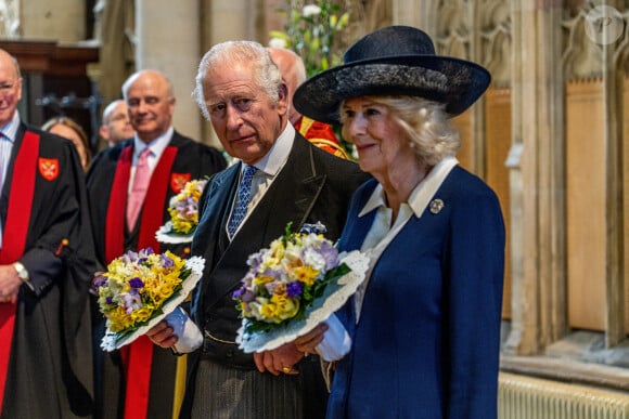 Le roi Charles III d'Angleterre et Camilla Parker Bowles, reine consort d'Angleterre, participent au Royal Maundy Service à la cathédrale d'York, où le roi distribuera cérémonieusement de petites pièces d'argent appelées "Maundy money", comme aumône symbolique aux personnes âgées. Le 6 avril 2023. 