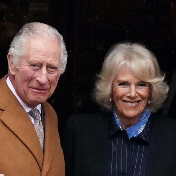 Le roi Charles III d'Angleterre et Camilla Parker Bowles, reine consort d'Angleterre, arrivent pour une visite à Talbot Yard Food Court à Malton, le 5 avril 2023. Cette visite a pour but de rencontrer des producteurs d'aliments et de boissons afin d'en savoir plus sur leurs produits locaux. 