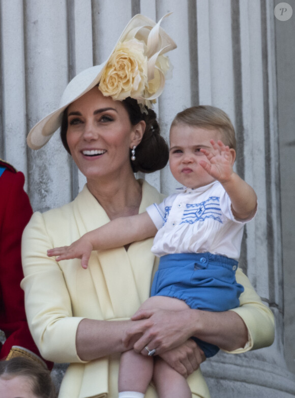 Catherine (Kate) Middleton, duchesse de Cambridge, le prince Louis de Cambridge - La famille royale au balcon du palais de Buckingham lors de la parade Trooping the Colour 2019, célébrant le 93ème anniversaire de la reine Elisabeth II, Londres, le 8 juin 2019. 