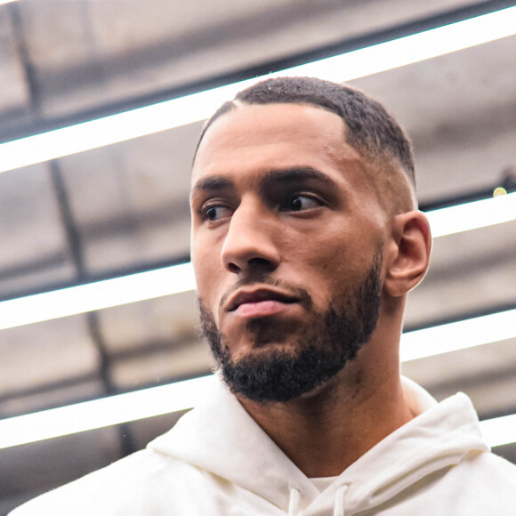 Tony Yoka lors de la pesée et d'une conférence de presse avant leur combat de boxe, à Paris, France, le 13 mai 2022. © Baptiste Autissier/Panoramic/Bestimage