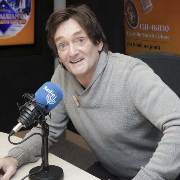  Ligne Rouge revient sur l'itinéraire de celui qui a été l'un des humoristes préférés des Français
Exclusif - Pierre Palmade était l'invité de CS Cohen à Radio J à Paris le 15 décembre 2022. © Jack Tribeca / Bestimage 