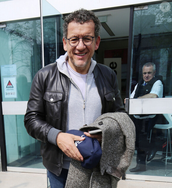 Dany Boon - D.Boon et K.Merad quittent les studios de Radio France en pleine promotion du film "La vie pour de vrai" à Paris, le 18 avril 2023. 