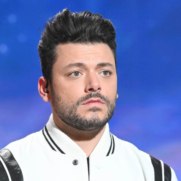 Kev Adams - Les personnalités se mobilisent lors de la 36ème édition du Téléthon sur le plateau de France 2, avec pour parrain K.Adams, le 3 décembre 2022. © Coadic GUIREC / Bestimage