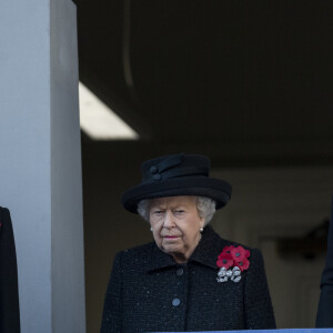 Camilla Parker Bowles, duchesse de Cornouailles, la reine Elisabeth II d'Angleterre, Catherine (Kate) Middleton, duchesse de Cambridge - La famille royale d'Angleterre lors du National Service of Remembrance à Londres le 10 novembre 2019.