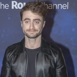 Il avait notamment caché son visage à l'aide d'un masque chirurgical et d'une casquette de baseball bleu marine.
Daniel Radcliffe - Photocall pour la première de "Weird: The Al Yankovic Story" au cinéma Alamo Drafthouse à New York le 1er novembre 2022. © Ron Adar/SOPA Images via ZUMA Press Wire / Bestimage