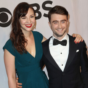 L'acteur de la saga "Harry Potter" avait opté pour un look très discret pour cette virée en famille.
Daniel Radcliffe et sa petite amie Erin Darke - 68ème cérémonie des "Tony Awards" à New York, le 8 juin 2014.