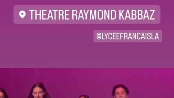 Laeticia Hallyday a ensuite filmé l'adolescente qui faisait ses premiers pas au théâtre ! @ Instagram