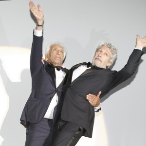 Gérard Darmon et Alain Chabat - Soirée à l'occasion des 25 ans du film "La Cité de la peur" aux allées des Libertés lors du 72ème Festival International du Film de Cannes. Le 16 mai 2019 © Christophe Aubert via Bestimage