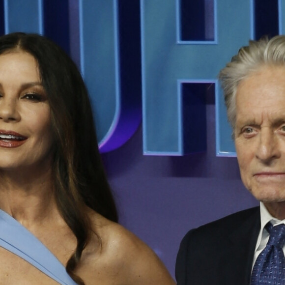 Il a confirmé qu'il viendrait en personne avec sa femme Catherine Zeta Jones.
Catherine Zeta-Jones et Michael Douglas à la première du film "Ant-Man et la Guêpe : Quantumania" à Londres le 16 février 2023. 
