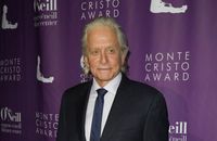 Michael Douglas, star de la soirée d'ouverture du Festival de Cannes : l'acteur récompensé pour sa "brillante carrière"