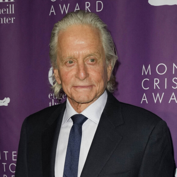 Michael Douglas recevra la Palme d'Or d'honneur à Cannes cette année. 
Michael Douglas au photocall de la soirée de gala des "21ème Monte Cristo Awards" à New York. 