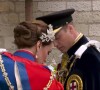 Et pour cause, un évènement de taille se joue ce jour chez nos voisins britanniques
Kate Middleton et le prince William lors du couronnement du roi Charles III, ce samedi 6 mai 2023 à Londres, en l'Abbaye Westminster
