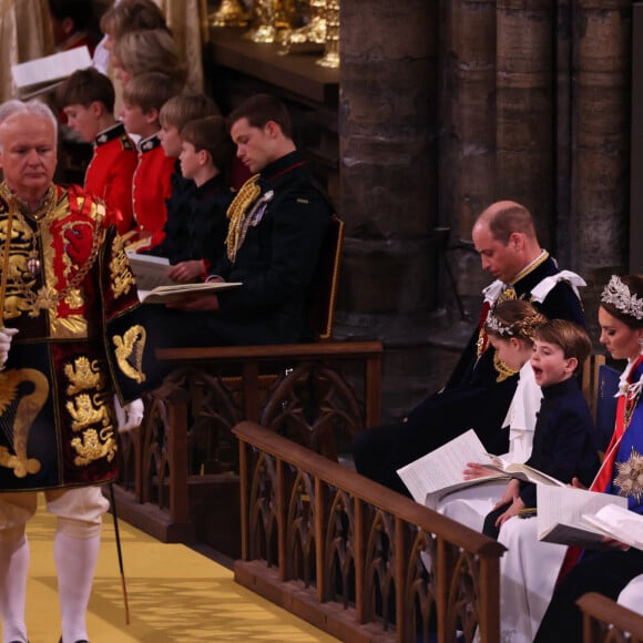 Le prince William, prince de Galles, et Catherine (Kate) Middleton, princesse de Galles, La princesse Charlotte de Galles, Le prince Louis de Galles, Le prince Edward, duc d'Edimbourg et Sophie, duchesse d'Edimbourg, James Mountbatten-Windsor, Comte de Wessex, Lady Louise Windsor, Le duc et la duchesse de Gloucester, Vice Admiral Sir Tim Laurence et La princesse Anne, Le prince Andrew, duc d'York, La princesse Beatrice d'York - Les invités à la cérémonie de couronnement du roi d'Angleterre à l'abbaye de Westminster de Londres, Royaume Uni, le 6 mai 2023.