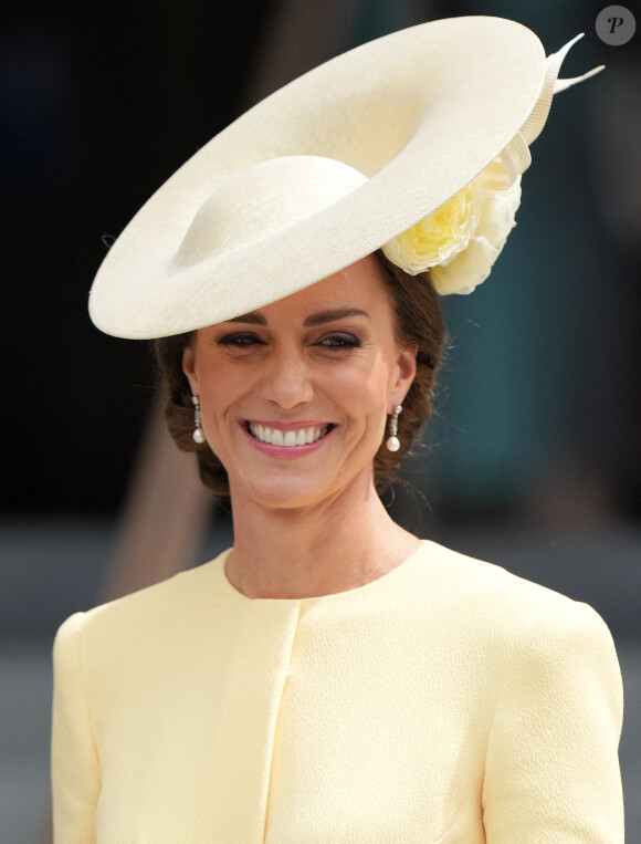 Catherine (Kate) Middleton, duchesse de Cambridge, - Les membres de la famille royale et les invités à la sortie de la messe du jubilé, célébrée à la cathédrale Saint-Paul de Londres, Royaume Uni, le 3 juin 2022.