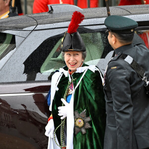 La princesse Anne portait un chapeau de plume traditionnel pour le couronnement de Charles III, le samedi 6 mai 2023.
La princesse Anne arrive à la cérémonie de couronnement du roi d'Angleterre à l'abbaye de Westminster de Londres, Royaume-Uni, le 6 mai 2023. © Agence / Bestimage