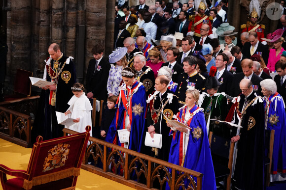 La princesse Anne, le prince Andrew et se deux filles à la cérémonie de couronnement du roi d'Angleterre à l'abbaye de Westminster de Londres, Royaume-Uni, le 6 mai 2023. © Agence / Bestimage