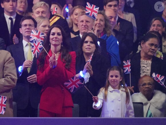 Le souverain a eu le droit, en tout, à trois journées de fête pour son couronnement.
Kate Middleton et la princesse Charlotte - Concert du couronnement au château de Windsor. Le 7 mai 2023. @ Yui Mok/PA Photos/ABACAPRESS.COM