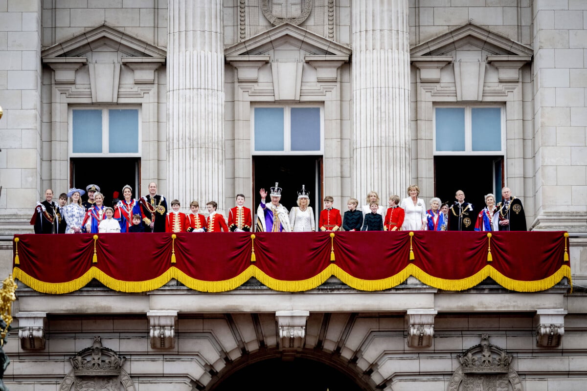 photo-le-roi-charles-iii-d-angleterre-et-camilla-parker-bowles-reine