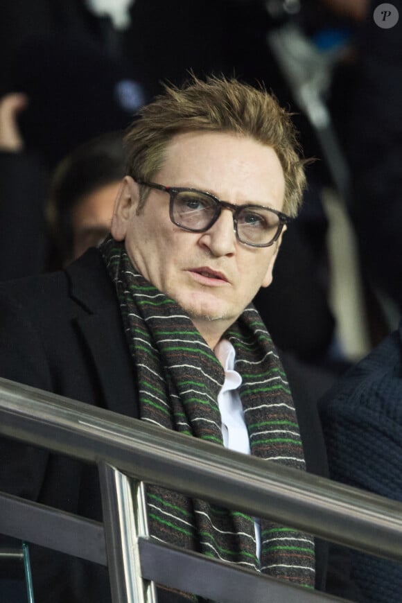 Benoit Magimel - Célébrités dans les tribunes au match de football du PSG face à Nantes (4-2) au Parc des Princes à Paris le 4 mars 2023. © Cyril Moreau / Bestimage 