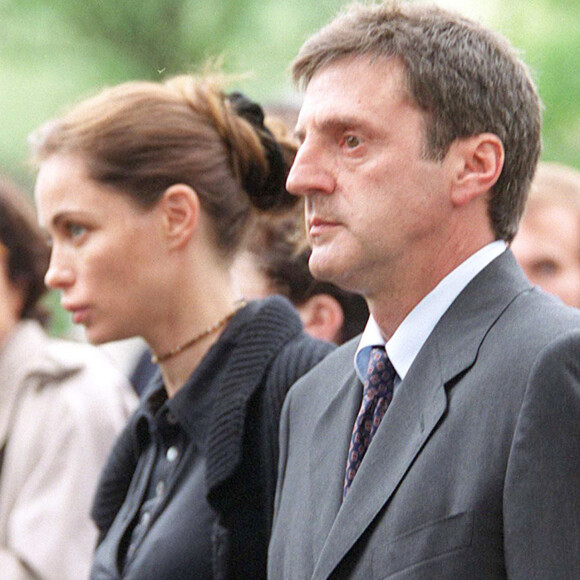 Emmanuelle Béart et Daniel Auteuil - Obsèques de Claude Sautet au cimetière du Montparnasse à Paris.