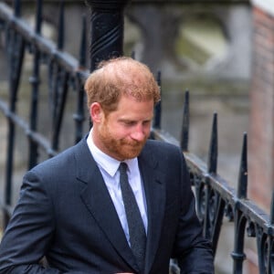 Le prince Harry, duc de Sussex, à la sortie du procès contre l'éditeur du journal "Daily Mail" à Londres, le 30 mars 2023. © Tayfun Salci/Zuma Press/Bestimage 