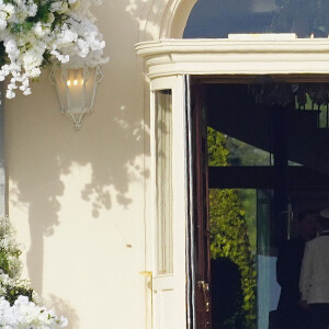 Cameron Diaz, son mari Benji Madden et leur fille Raddix - Mariage de Sofia Richie et son fiancé Elliot Grainge en présence de leur famille et amis à l'hôtel du Cap Eden Roc à Antibes le 22 avril 2023.