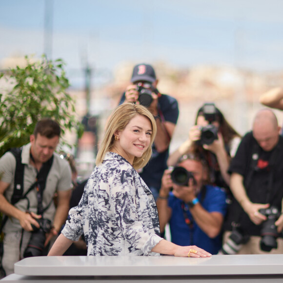 Emilie Dequenne au photocall du jury "Un Certain Regard" lors du 76ème Festival International du Film de Cannes, le 17 mai 2023. © Dominique Jacovides/Cyril Moreau/Bestimage 