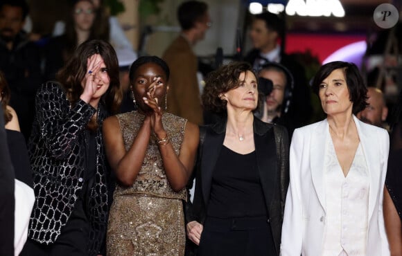 Lomane de Dietrich, Suzy Bemba, Elizabeth Perez, Catherine Corsini - Montée des marches du film « Le retour (Homecoming) » lors du 76ème Festival International du Film de Cannes, au Palais des Festivals à Cannes. Le 17 mai 2023 © Jacovides-Moreau / Bestimage