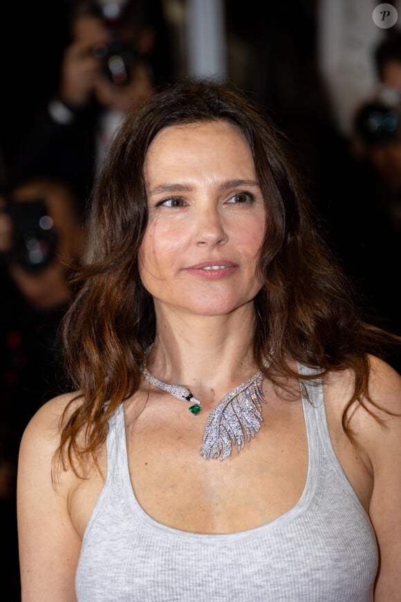 Virginie Ledoyen - Montée des marches du film " Le retour (Homecoming) " lors du 76ème Festival International du Film de Cannes, au Palais des Festivals à Cannes. Le 17 mai 2023 © Jacovides-Moreau / Bestimage