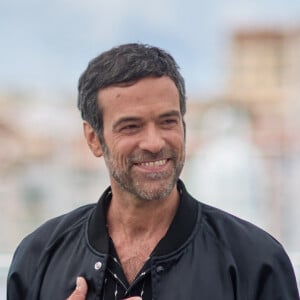 Romain Duris au photocall de "Le règne animal" lors du 76ème Festival International du Film de Cannes, le 18 mai 2023. © Jacovides/Moreau/Bestimage 