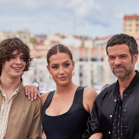 Paul Kircher, Adèle Exarchopoulos, Romain Duris au photocall de "Le règne animal" lors du 76ème Festival International du Film de Cannes, le 18 mai 2023. © Jacovides/Moreau/Bestimage 