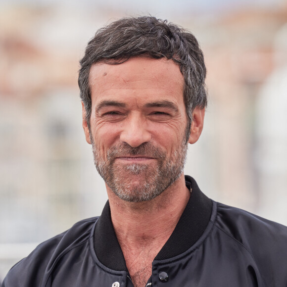 Romain Duris au photocall de "Le règne animal" lors du 76ème Festival International du Film de Cannes, le 18 mai 2023. © Jacovides/Moreau/Bestimage 