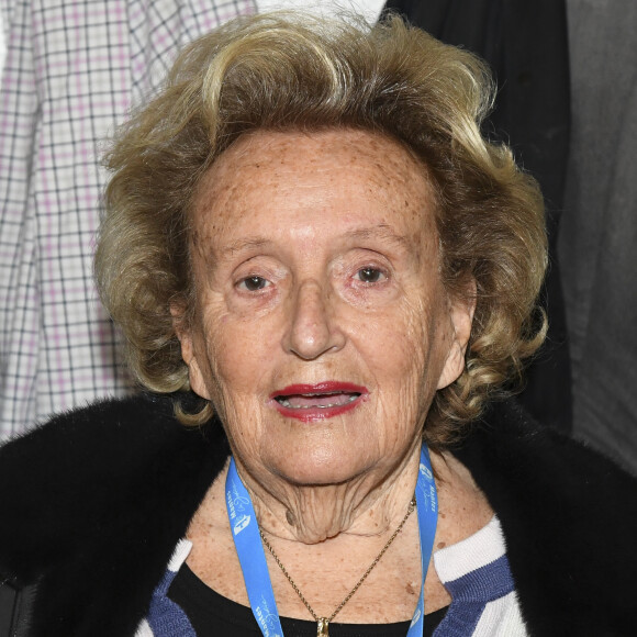 Bernadette Chirac a expliqué qu'elle retournerait au chateau de Bity avant de mourir.
Exclusif - Bernadette Chirac - Match de football caritatif organisé par le Variétés Club de France au profit de l'association "+ de Vie" présidée par Bernadette Chirac et de l'association "Urma" présidée par Laurent Blanc au stade Jean-Paul David à Mantes-la-Jolie. © Pierre Perusseau/Bestimage