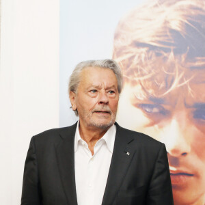 Exclusif - Alain Delon donne une master class au 72ème Festival du Film de Cannes alors qu'il s'apprête à recevoir une Palme d'Or d'honneur pour l'ensemble de sa carrière, Cannes, le 19 mai 2019. ©Denis Guignebourg/BestIlmage