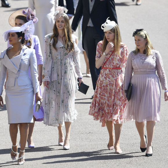 Abigail Leigh Spencer et Priyanka Chopra - Les invités arrivent à la chapelle St. George pour le mariage du prince Harry et de Meghan Markle au château de Windsor, Royaume Uni, le 19 mai 2018. 
