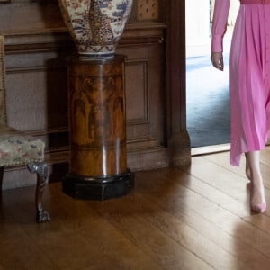 Kate Catherine Middleton, duchesse de Cambridge, a rencontré la jeune Mila Sneddon, atteinte d'un cancer, et sa famille au palais Holyroodhouse à Edimbourg. Le 27 mai 2021 