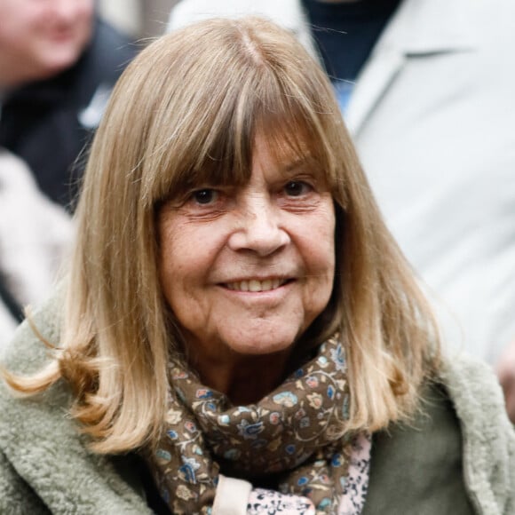 Leurs fans ont tenu a leur apporter tout leur soutien
Chantal Goya - Arrivées à l'enregistrement de l'émission "Vivement Dimanche" au studio Gabriel à Paris, France, le 30 novembre 2022, présentée par M.Drucker et diffusée le 11 décembre 2022 sur France 3. © Christophe Clovis/Bestimage 